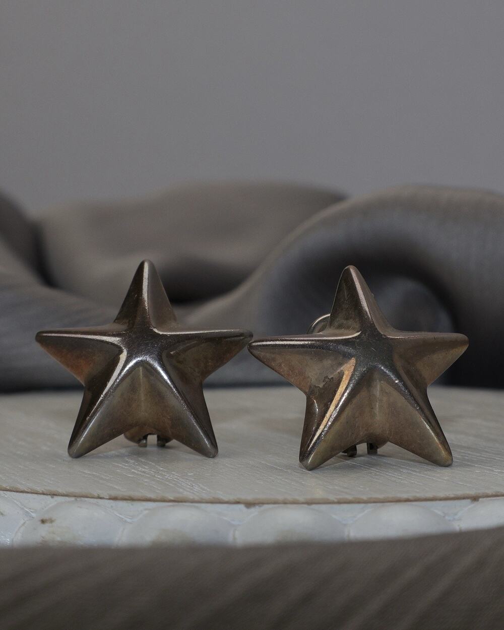 Retired James Avery Sterling Silver Star French Clip Earrings 10.7G / 0.8in